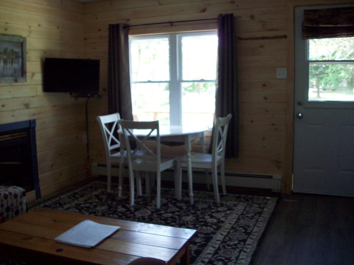 Lakewoods Cottage Oxtongue Lake ภายนอก รูปภาพ