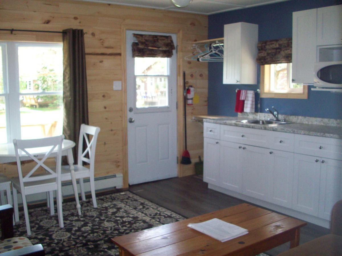 Lakewoods Cottage Oxtongue Lake ภายนอก รูปภาพ