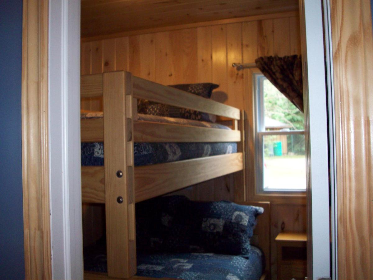 Lakewoods Cottage Oxtongue Lake ภายนอก รูปภาพ